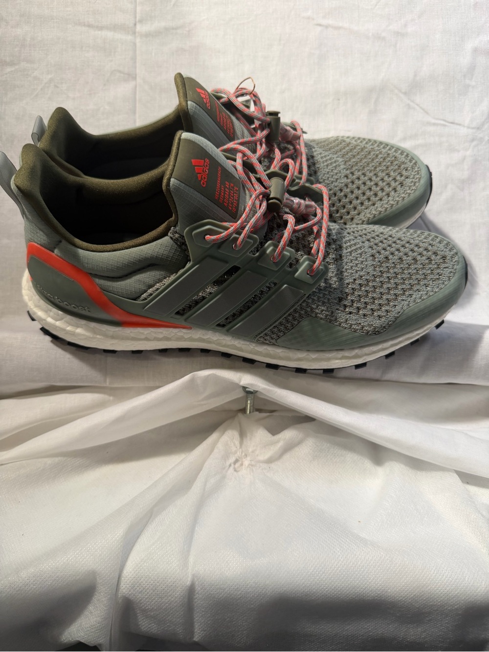 adidas Olive Green Athletic Sneakers with Coral Accents size 10.5 New